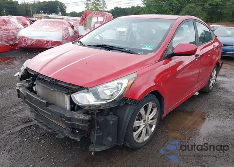 2013 Hyundai Accent Gls z USA, uszkodzony, nr VIN KMHCU4AE4DU321956